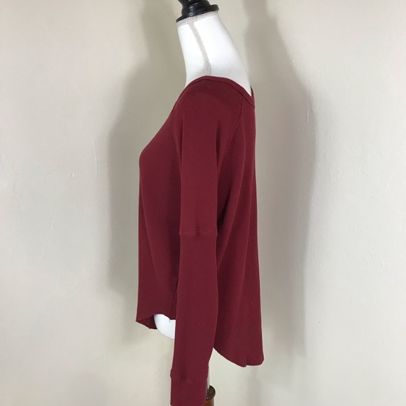 Aritzia TNA Adler thermal top - Picture 2 of 7